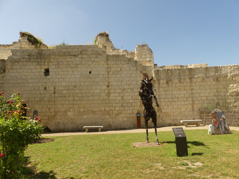 donjon, chemise sud