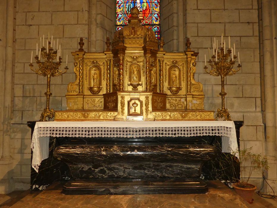 autel, retable, tabernacle