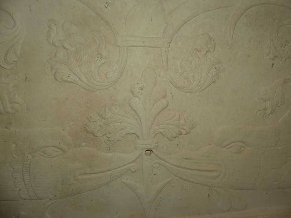 bas-relief armorié n°2, détail
