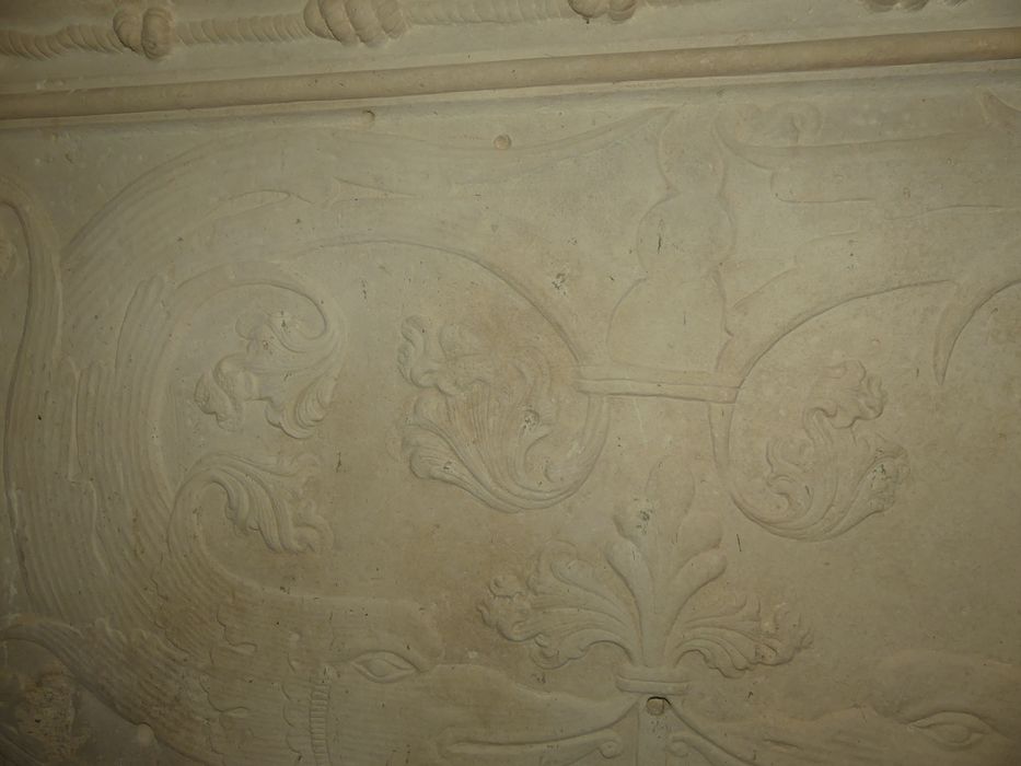 bas-relief armorié n°2, détail