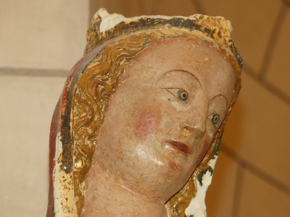 statue : Vierge à l’Enfant, détail