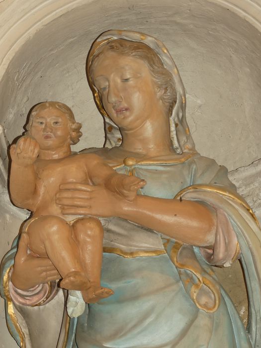 statue : Vierge à l'Enfant, vue partielle