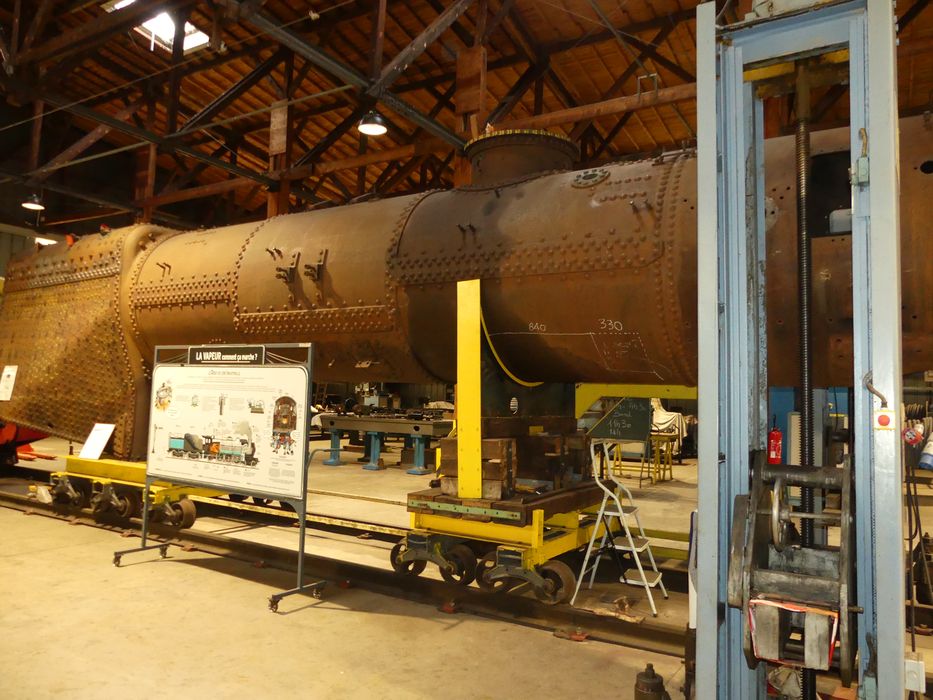 Locomotive à vapeur Fives-Lille, type Pacific, à tender séparé, à voie normale, 231 E 41