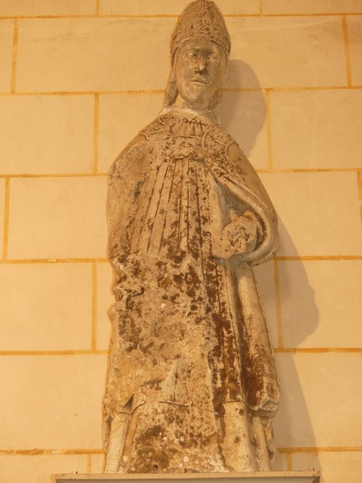 Statue : Saint évêque