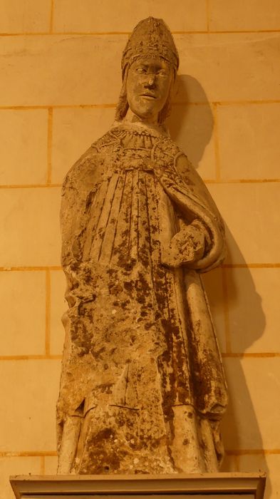 statue : Saint évêque