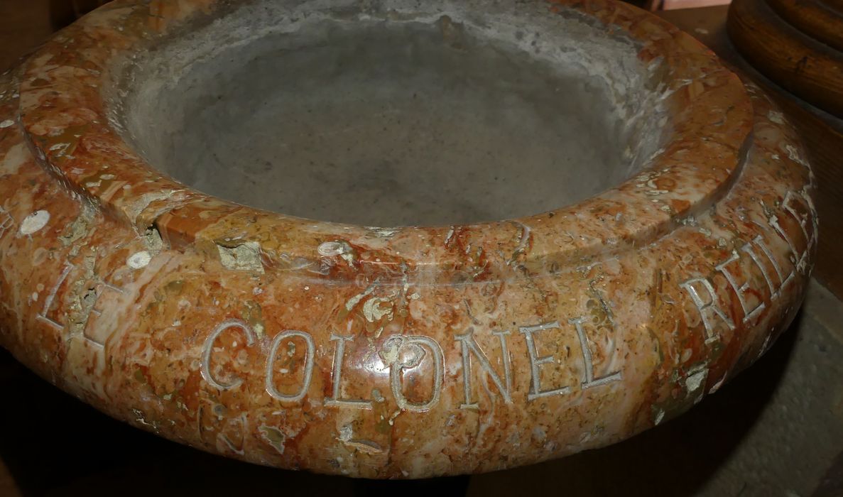 bénitier, détail de l’inscription