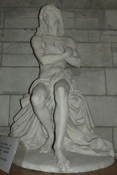 statue : Christ aux outrages (le)