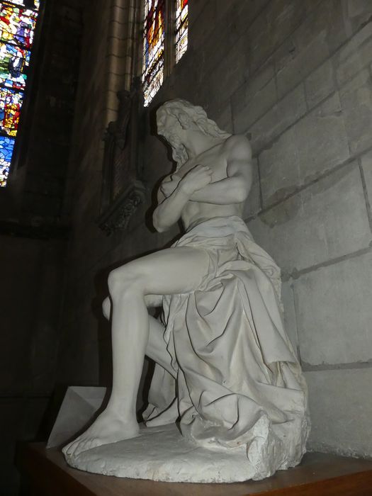 statue : Christ aux outrages (le)