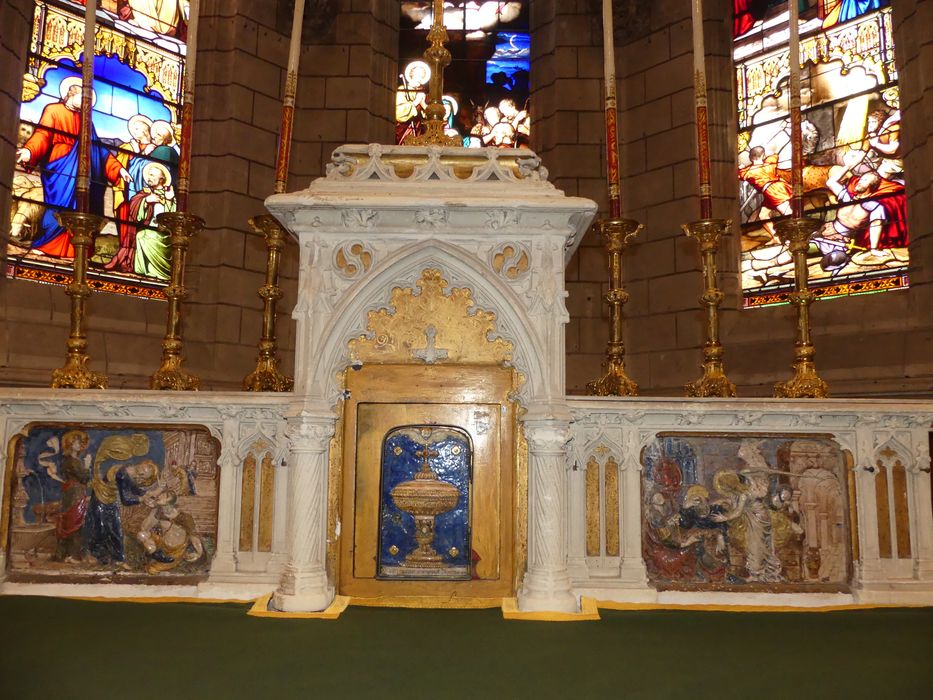 bas-reliefs : Saint Pierre, Saint Paul - © Ministère de la Culture (France), Conservation des antiquités et des objets d’art d'Indre-et-Loire - Tous droits réservés