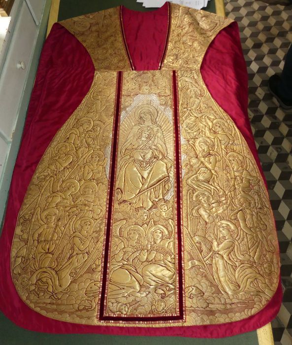 chasuble dite chasuble angélique - © Ministère de la Culture (France), Conservation des antiquités et des objets d’art d'Indre-et-Loire - Tous droits réservés