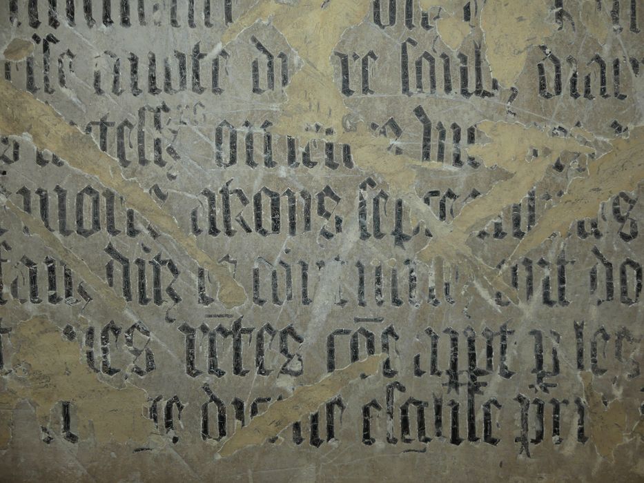 plaque funéraire de Jean Papin et de sa femme, détail de l’inscription - © Ministère de la Culture (France), Conservation des antiquités et des objets d’art d'Indre-et-Loire - Tous droits réservés