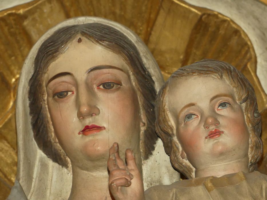 statue : Vierge à l’Enfant, détail