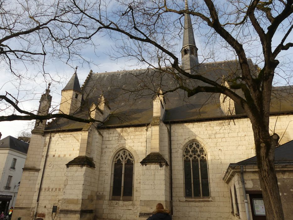 façade latérale sud, vue partielle