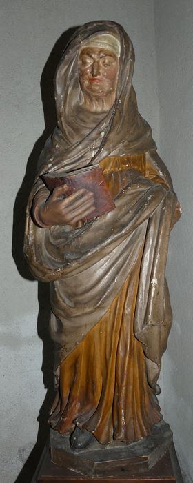 Statue : vieille femme (sainte Anne ?)