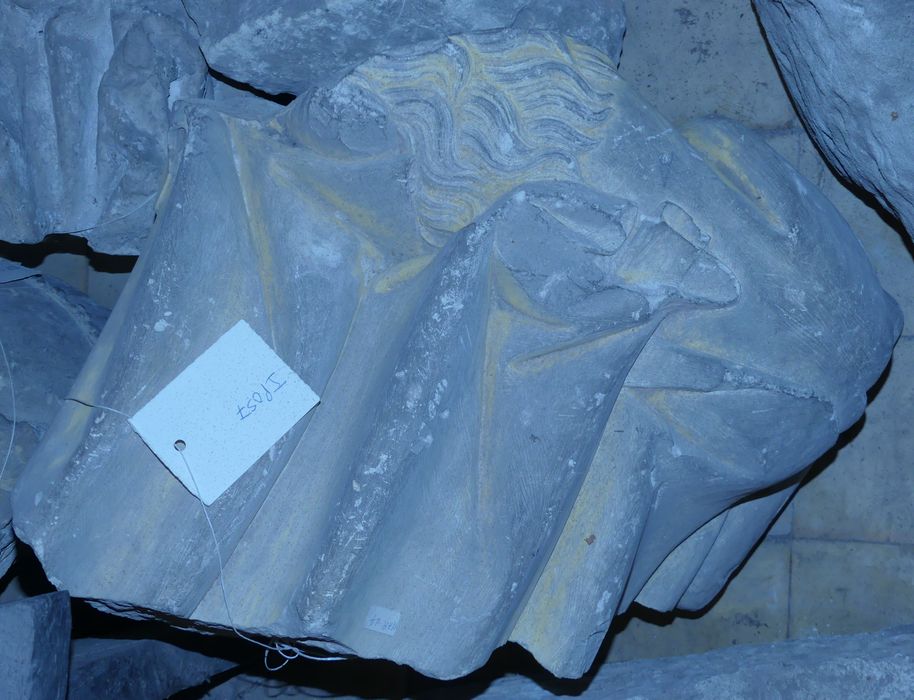 sculpture : Lion et draperie