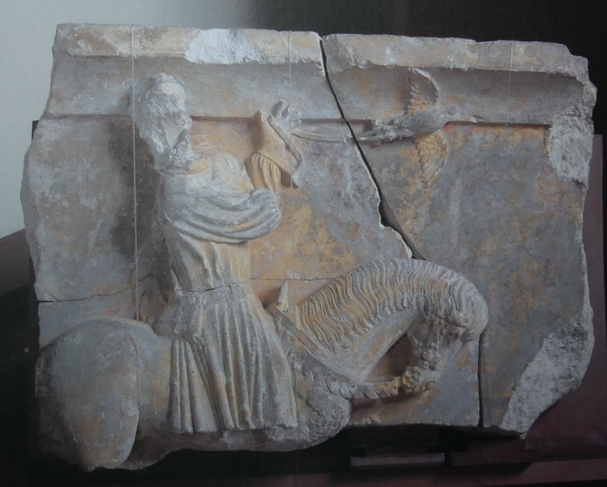 bas-relief du fauconnier
