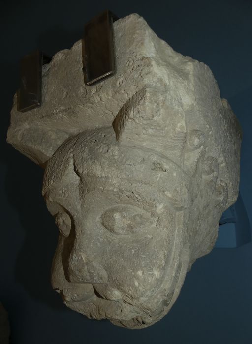 modillon de corniche (tête de lion)