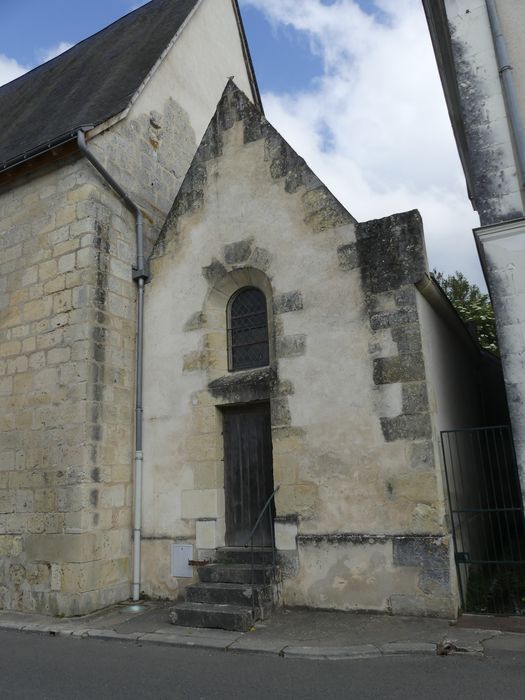 sacristie placée au chevet, façade sud-est