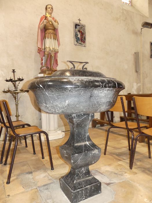 fonts baptismaux