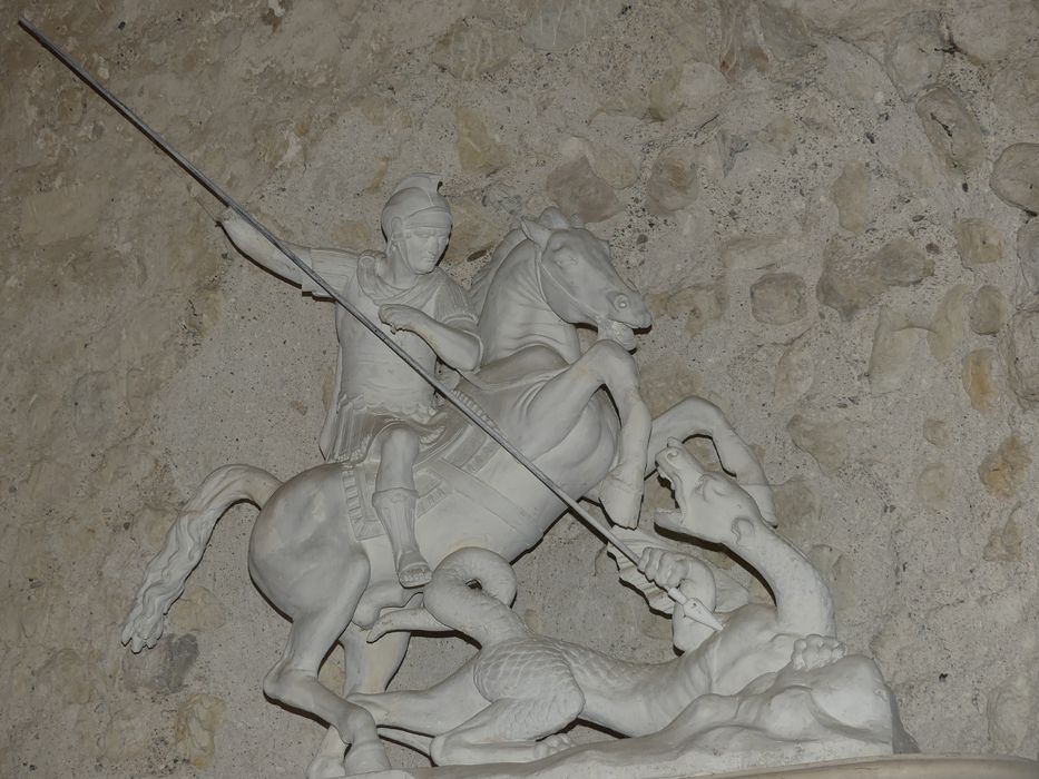 groupe sculpté : Saint Georges terrassant le dragon
