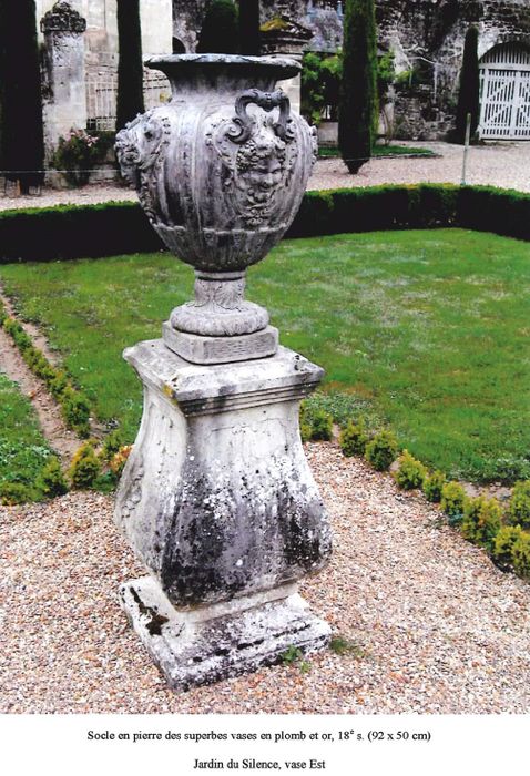 vase