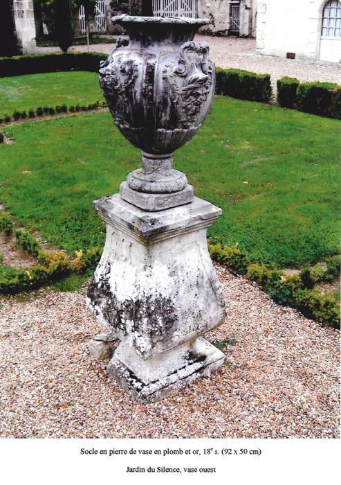 vase