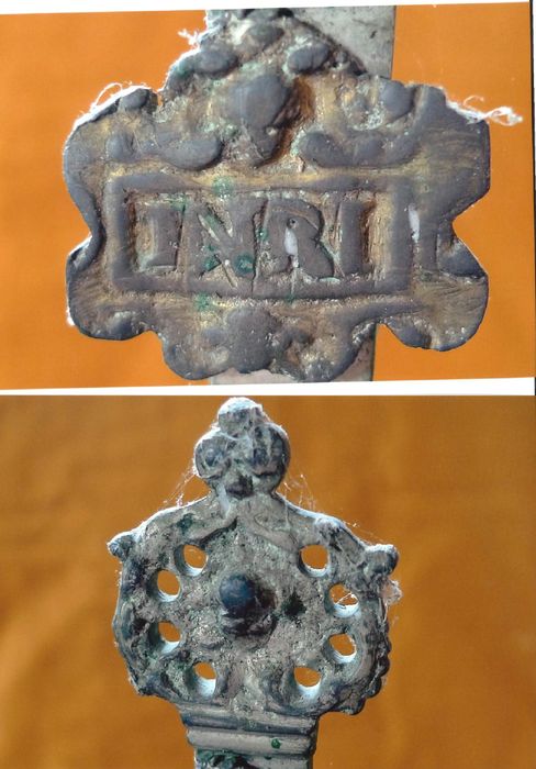 croix d'autel, détails