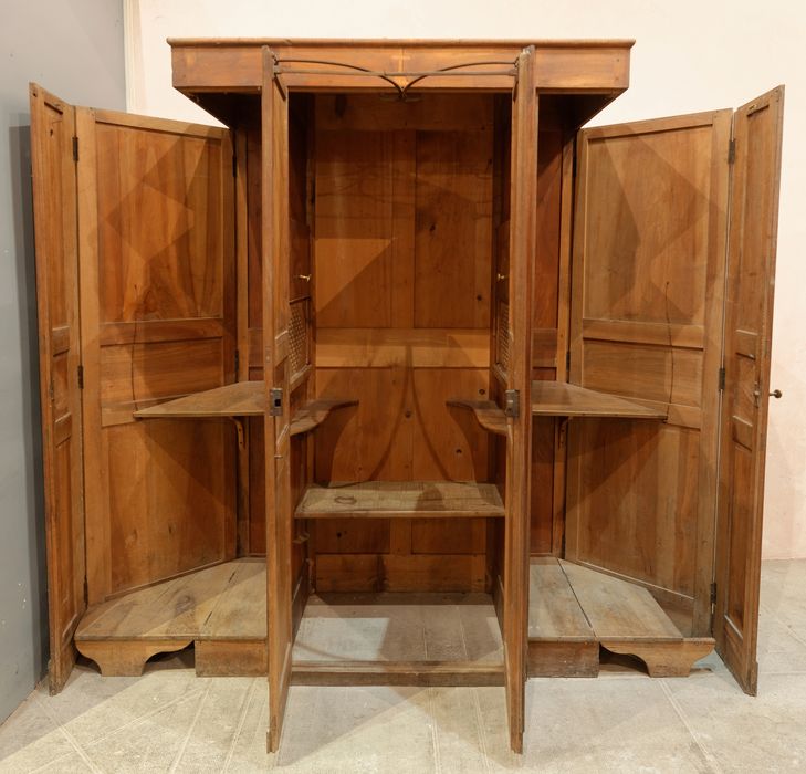 confessionnal - © Ministère de la Culture (France), Conservation des antiquités et des objets de l’Isère – Tous droits réservés 