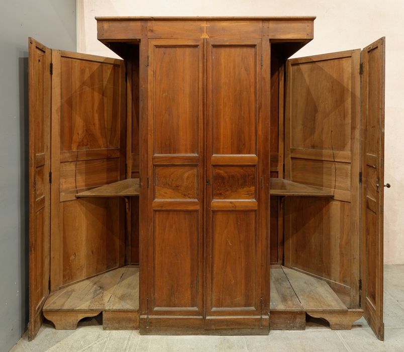 confessionnal - © Ministère de la Culture (France), Conservation des antiquités et des objets de l’Isère – Tous droits réservés 