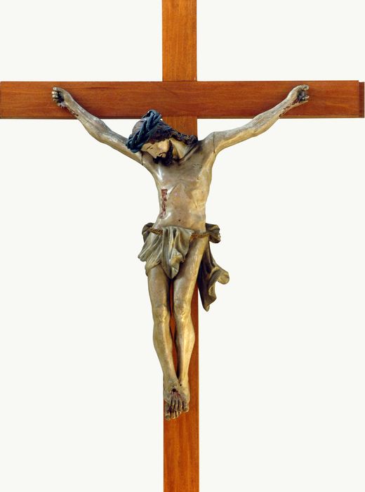 statue : Christ en croix