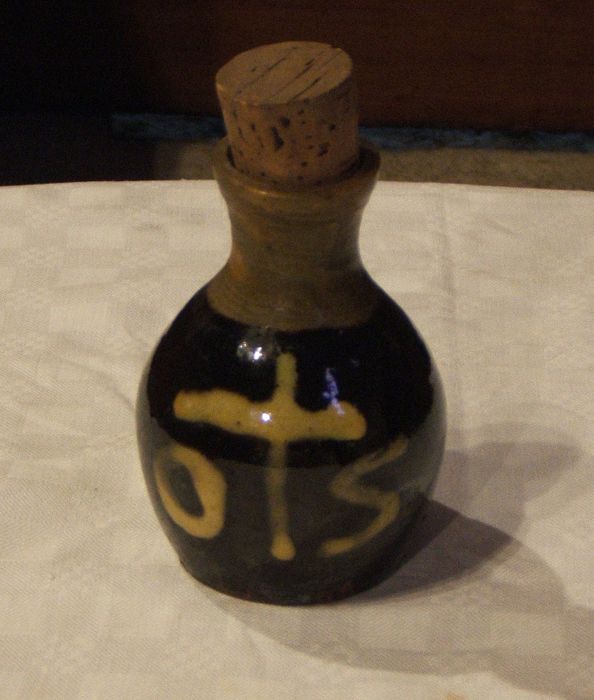 ampoule aux saintes huiles
