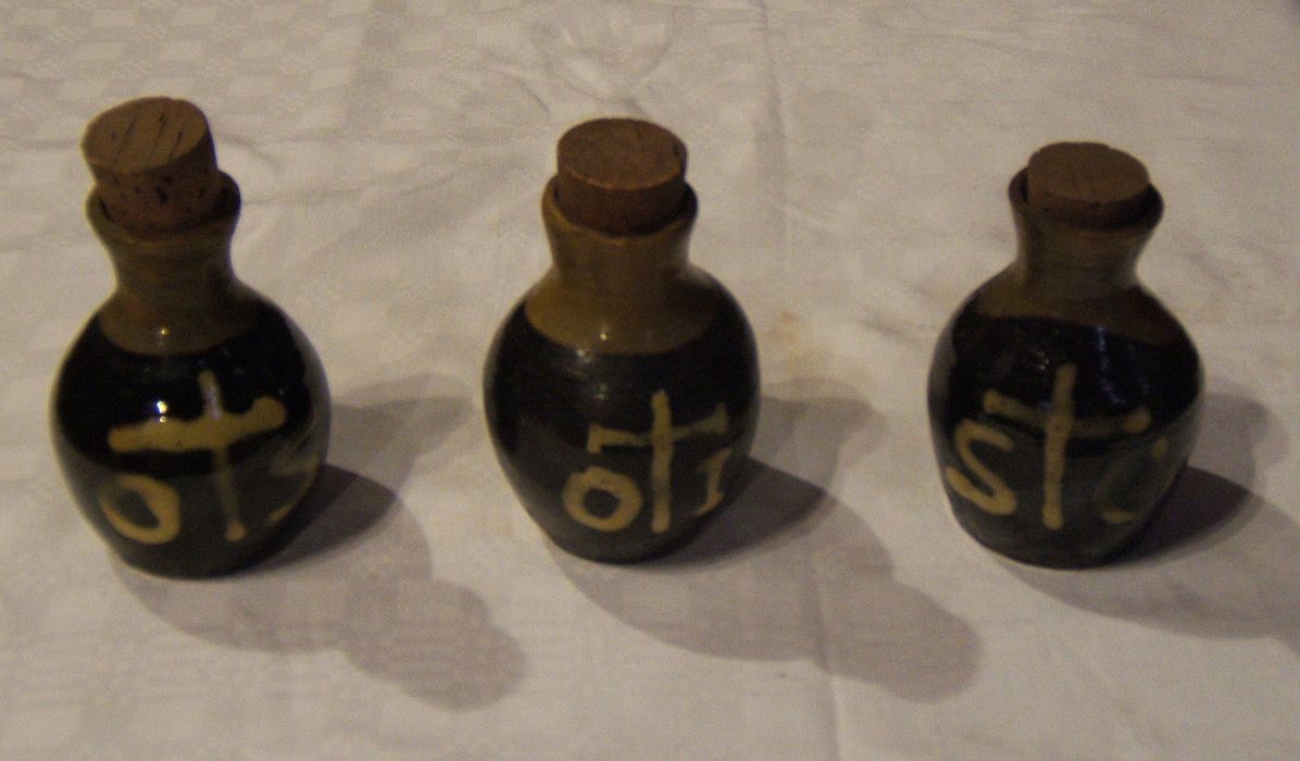ampoules aux saintes huiles
