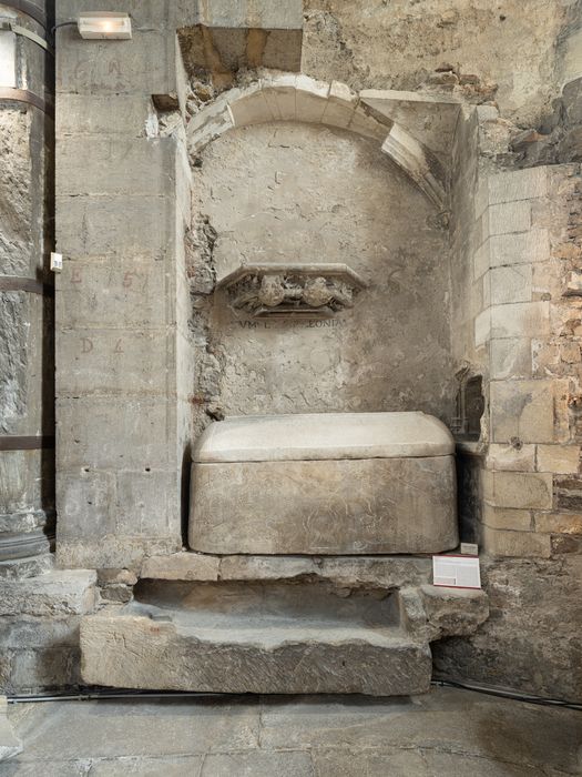 Sarcophage de saint Léonien Ermite