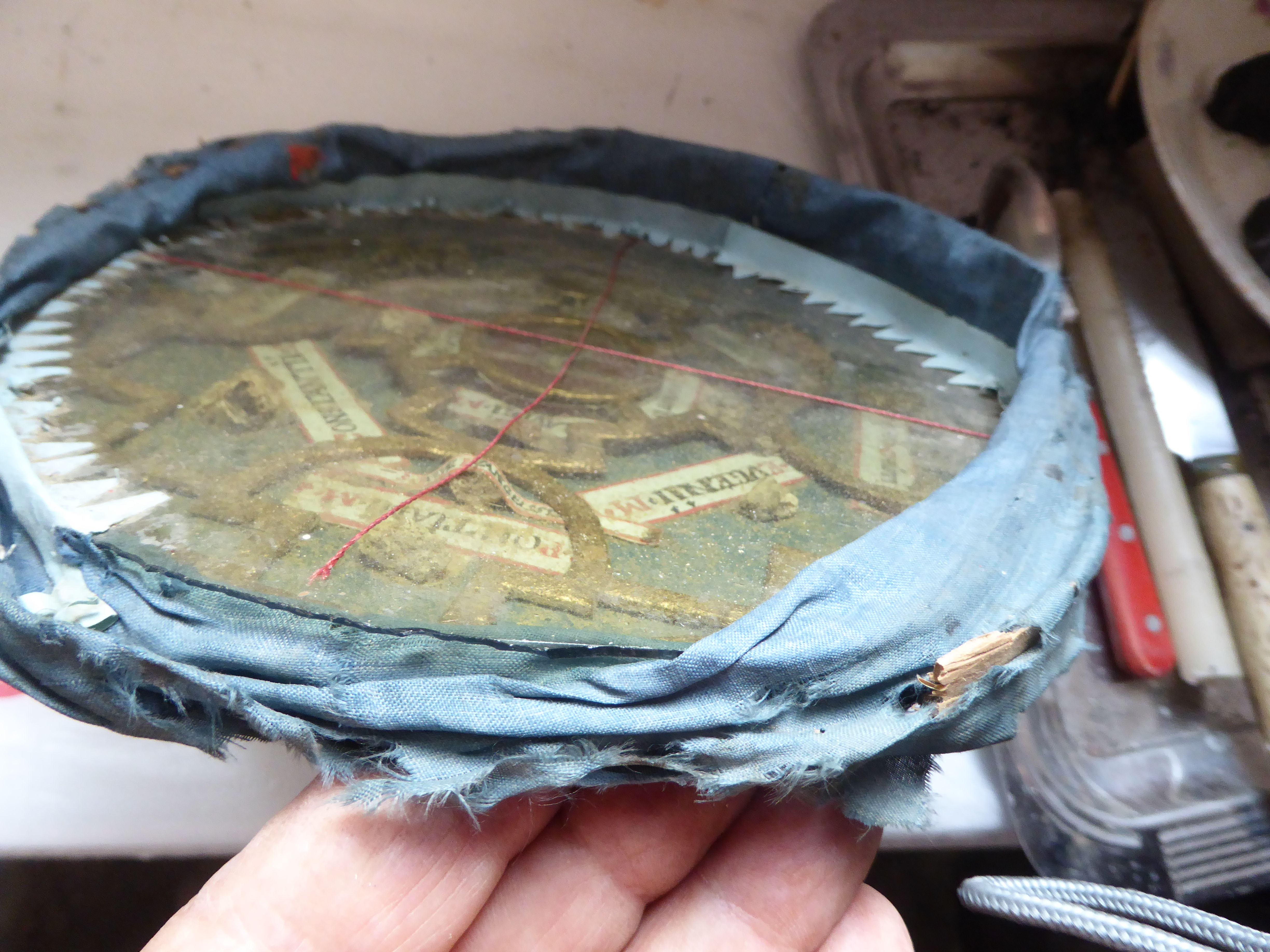 boîte reliquaire, partie avec reliques