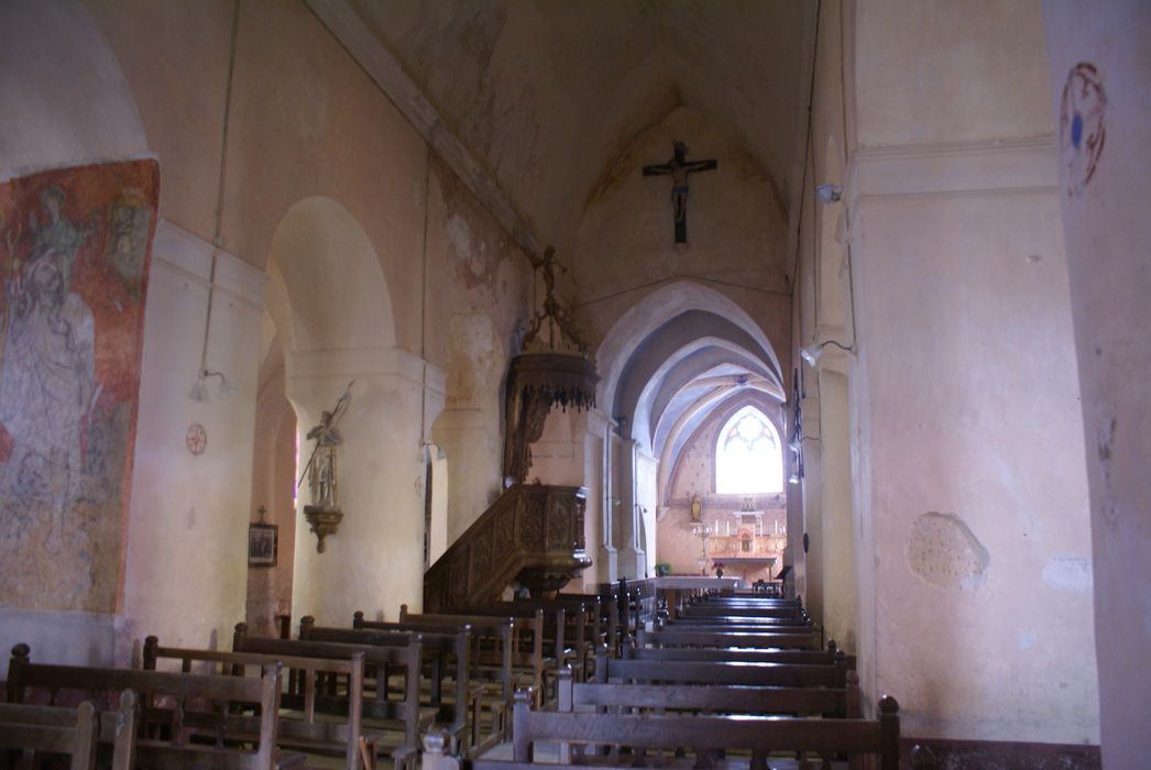 Eglise Saint-Maur : Nef, vue générale