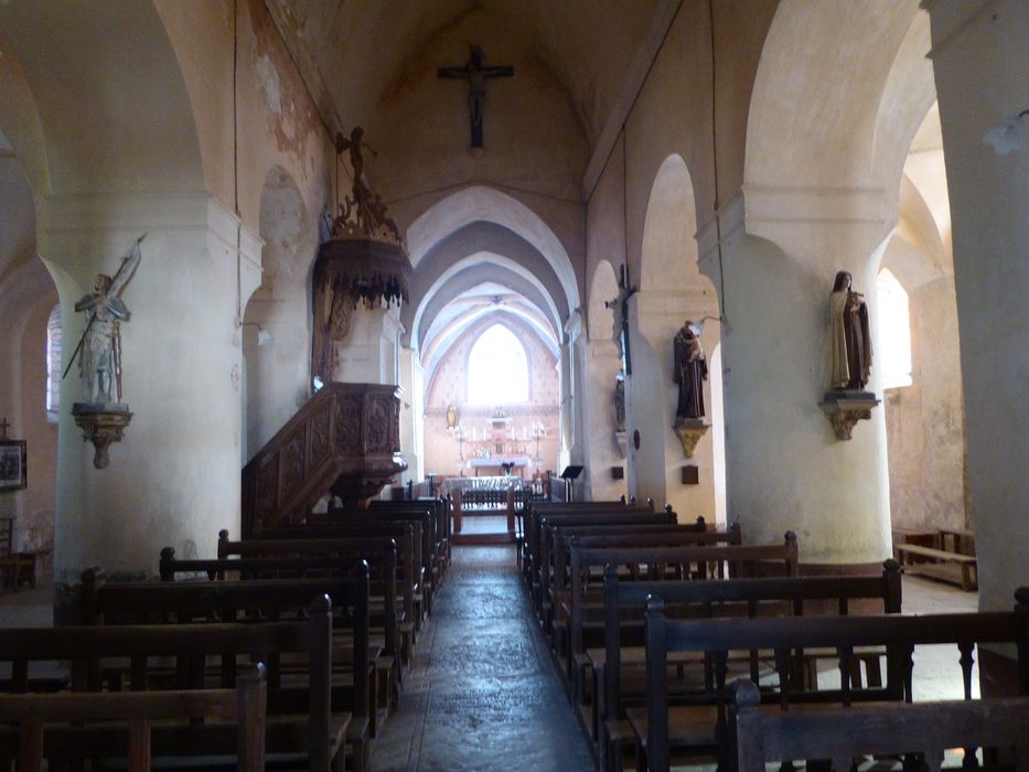 Eglise Saint-Maur : Nef, vue générale