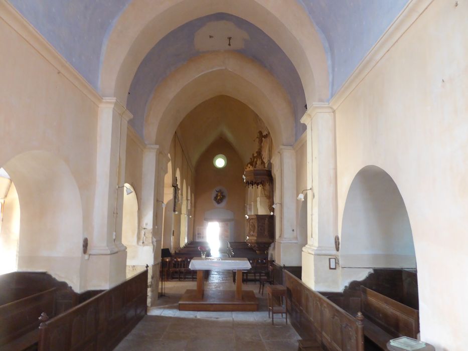 Eglise Saint-Maur : Nef, vue générale