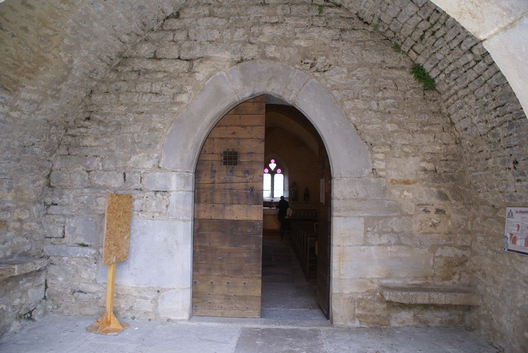 Eglise Saint-Jérôme : Portail occidental, vue générale