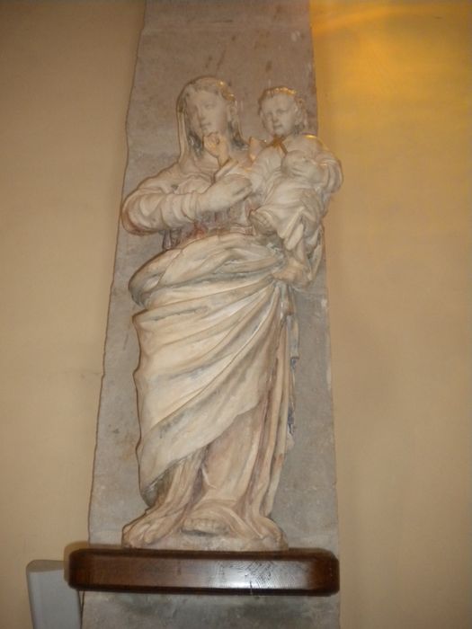 statue : Vierge à l'Enfant - © Ministère de la Culture (France), Conservation des antiquités et des objets d’art du Jura – Tous droits réservés