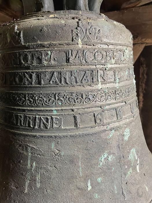 cloche, détail des registres