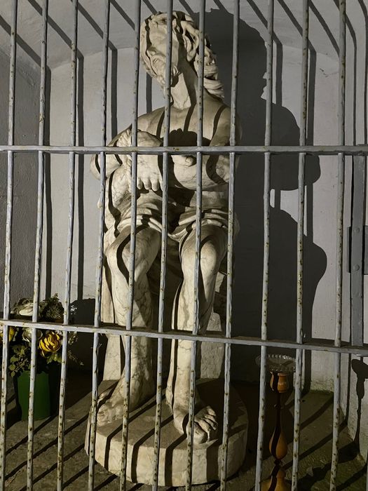 statue : Christ de Pitié