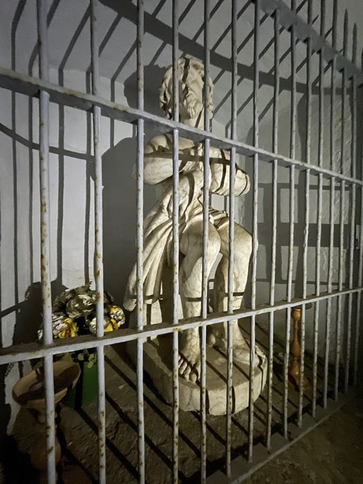 statue : Christ de Pitié