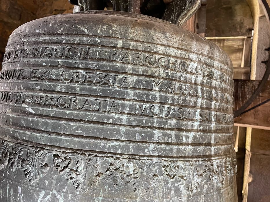 cloche, détail de l’inscription