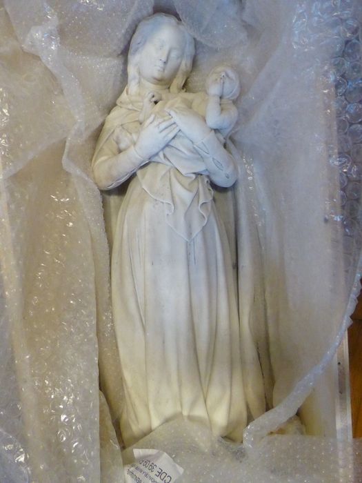 Statue : Vierge à l'Enfant