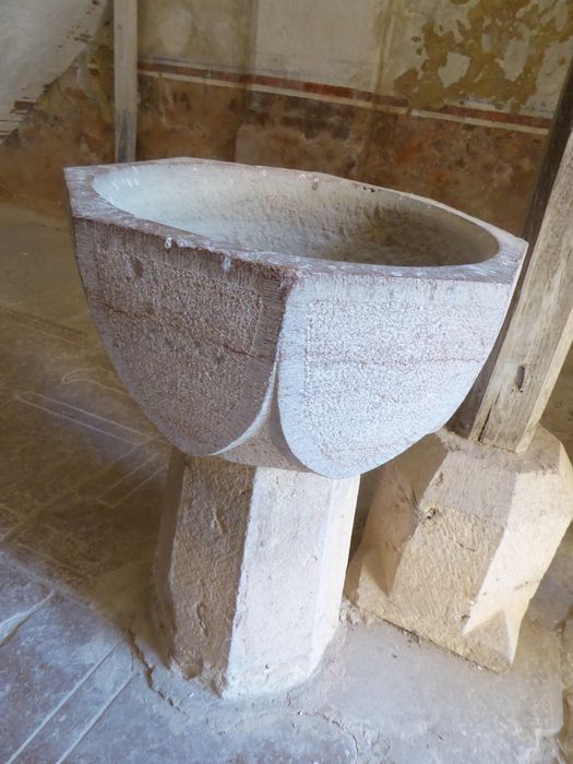 fonts baptismaux