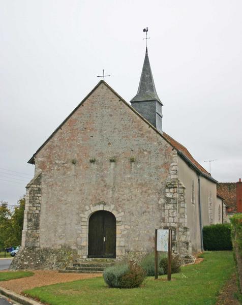 église Saint-Pierre : vue générale de l'extérieur de l'église