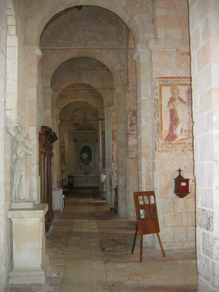 vue générale des peintures monumentales : baptême du Christ (le), arbre de Jessé (l'), scènes de la vie de saint Pierre, Christ en majesté, scènes de la passion, jugement dernier (le), saint Christophe