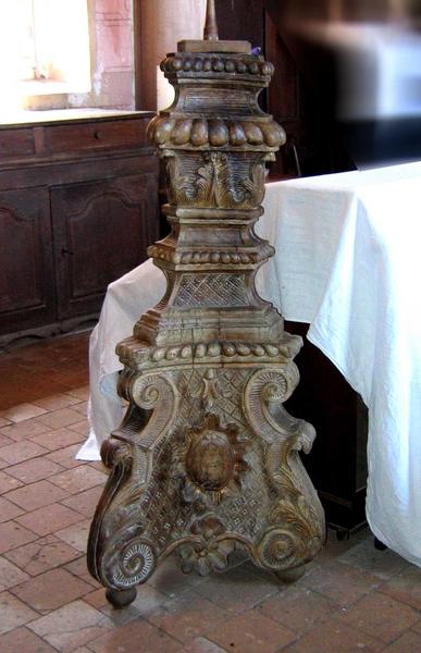 vue générale du pied de lutrin - © Ministère de la Culture (France), Conservation des antiquités et des objets d'art du Loir-et-Cher, tous droits réservés 