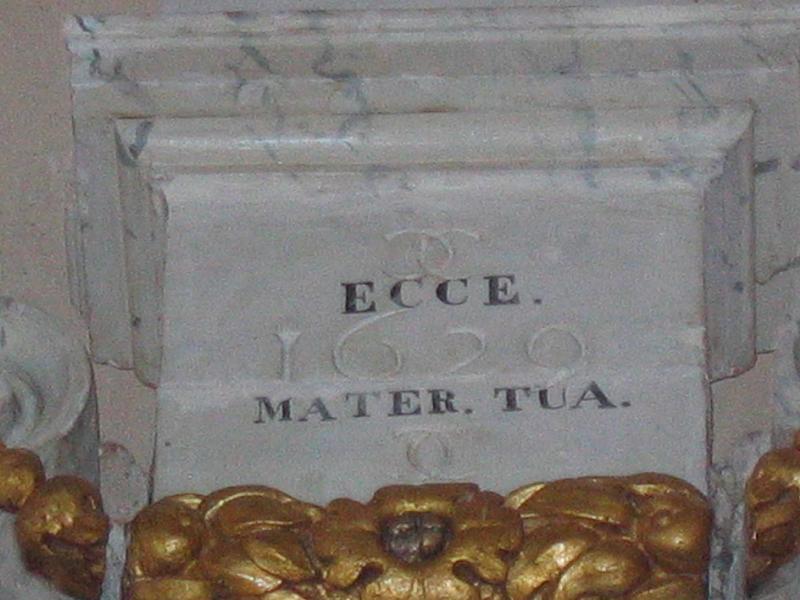 détail de la date du retable du maître-autel