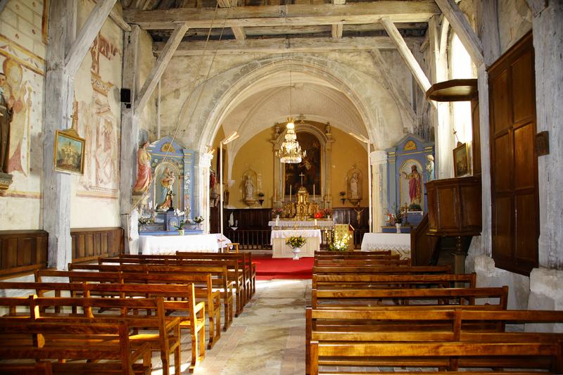 église Saint Christophe : vue générale de la nef